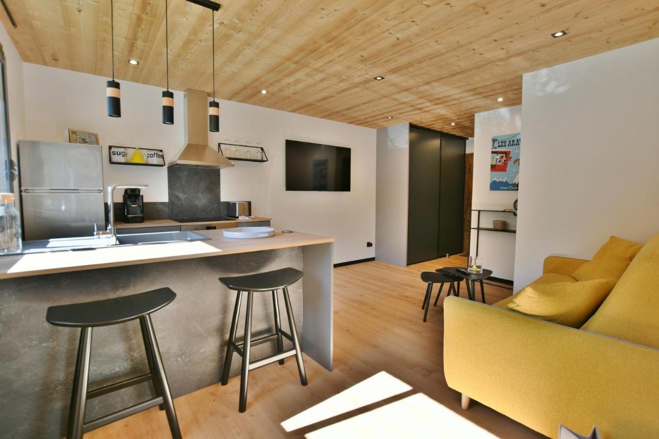 Bel Appartement Centre De Thones Lumineux Et Spacieux Neuf المظهر الخارجي الصورة