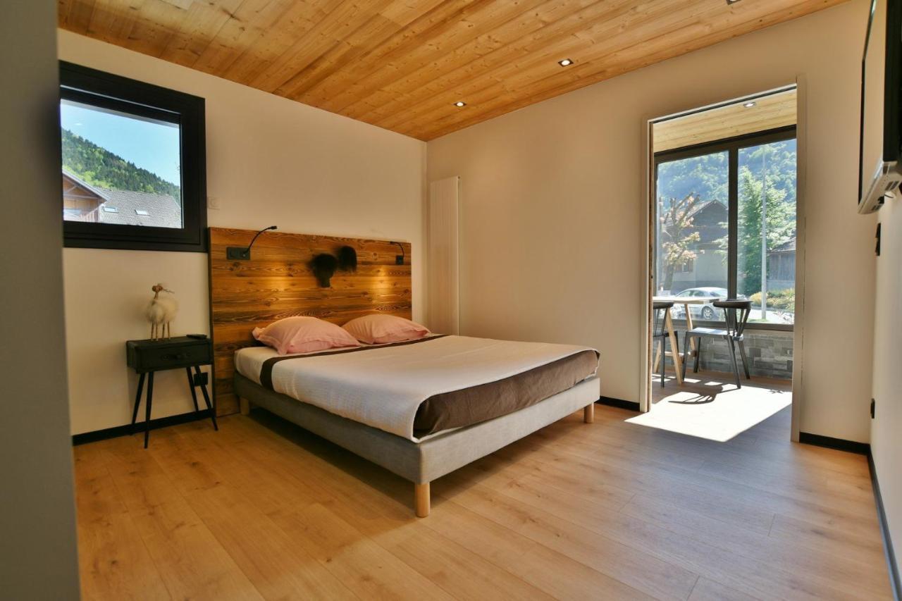 Bel Appartement Centre De Thones Lumineux Et Spacieux Neuf المظهر الخارجي الصورة